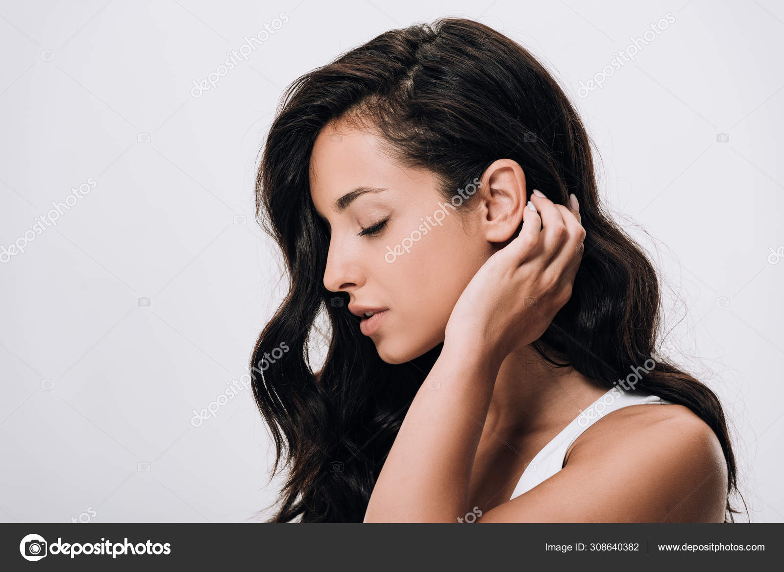 Portrait of a woman with healthy brunette hair